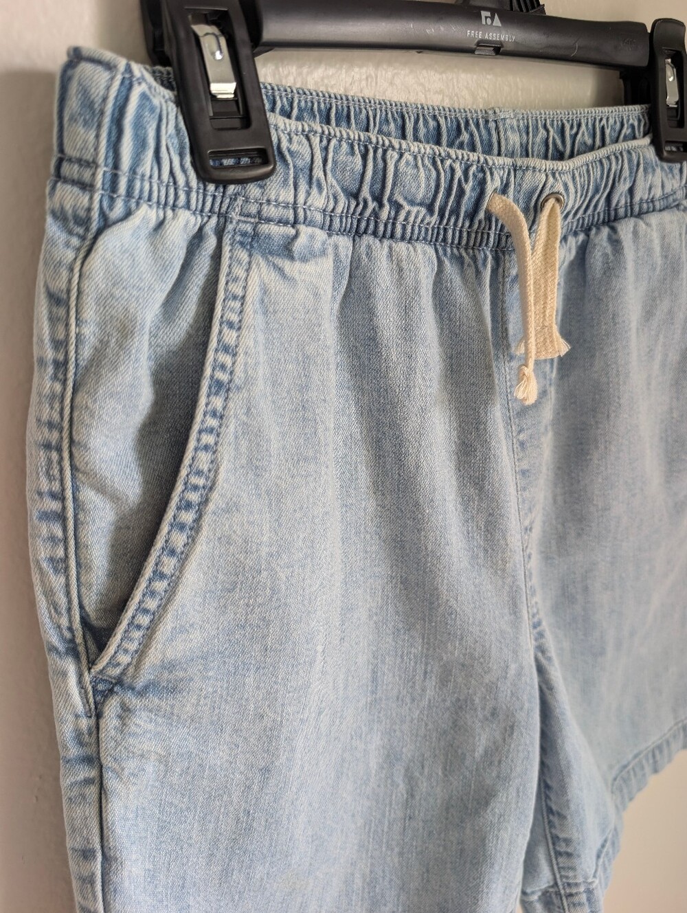🩵Boys Pull On Denim Shorts Light Wash Drawstring Elastic Waist Size L10
